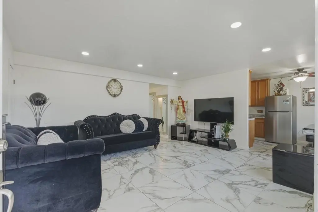 Condominium for sale at 505 E Madison Ave 76, El Cajon, CA featuring 2 beds and 2 baths