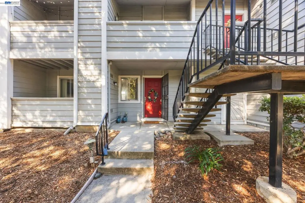 Condominium for sale at 29627 Desert Oak Ct 26, Hayward, CA featuring 1 bed and 1 bath