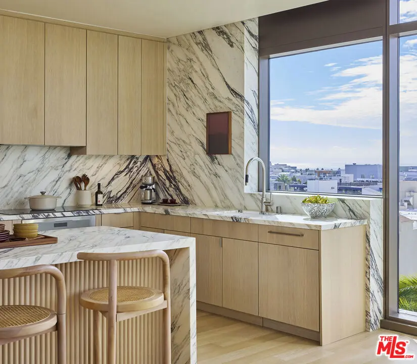 Residential Lease for rent at 700 Broadway PH 722, Santa Monica, Los Angeles County, CA featuring 3 beds and 2 baths
