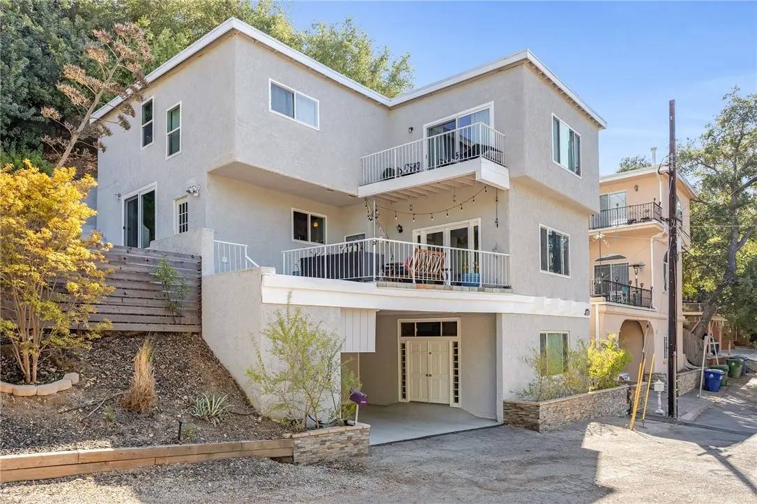20906 Almazan Road, Woodland Hills, CA — listing photo 1