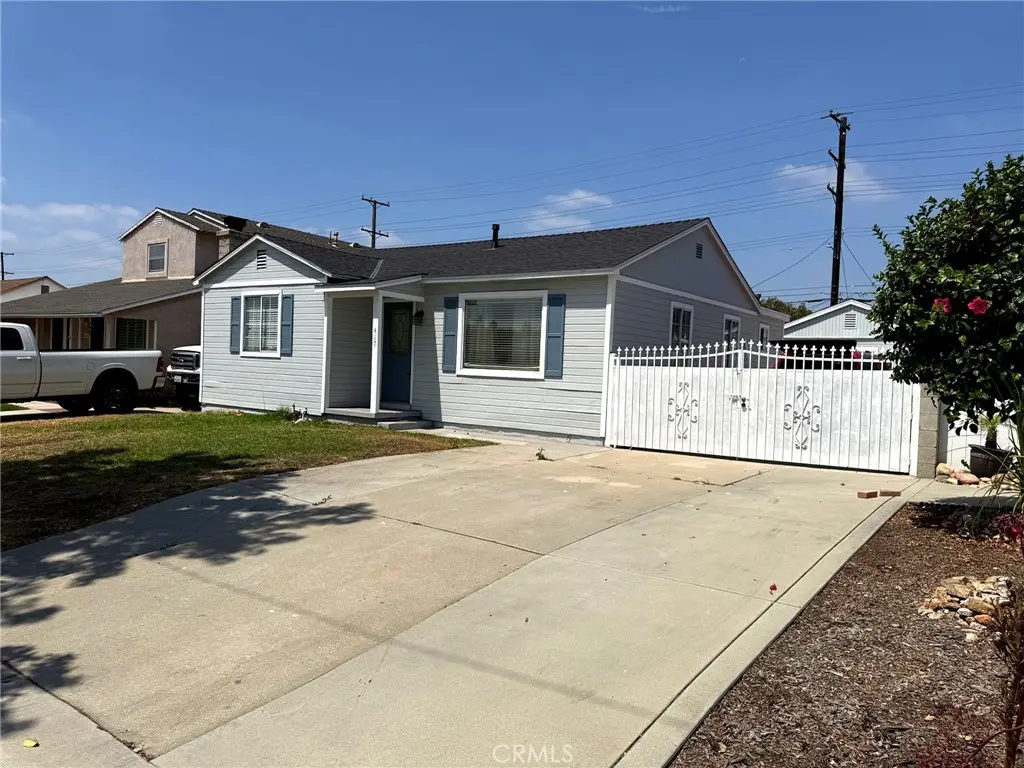 417 419A419B N Vernon, Azusa, CA — listing photo 1