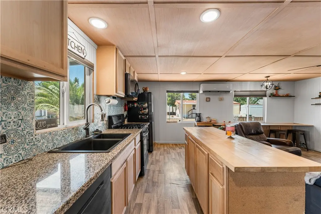 1724 Sandra, Rosamond, CA — listing photo 1