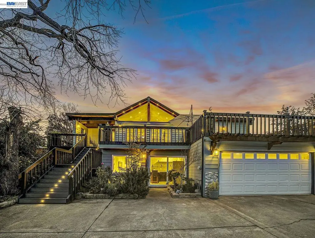 19029 Carlton Ave, Castro Valley, CA — listing photo 1