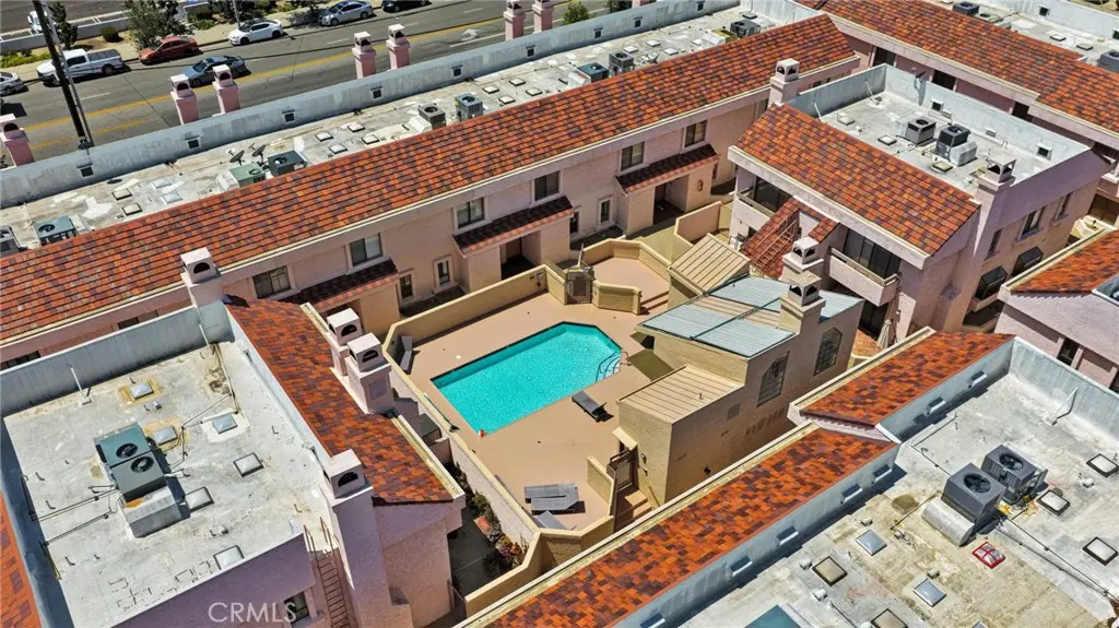 9906 Owensmouth 14, Chatsworth, CA — listing photo 1
