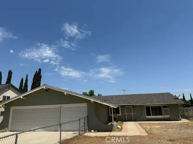 Single Family Residence for sale at 2799 Mustang Lane, Norco, CA featuring 4 beds and 2 baths