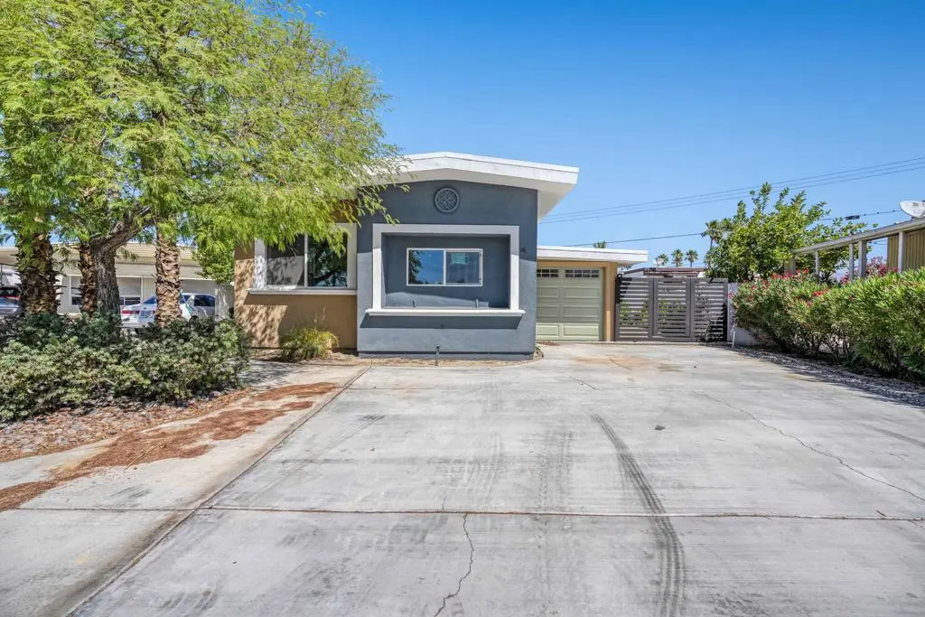 Residential Lease for rent at 73400 Algonquin Place, Thousand Palms, Riverside County, CA featuring 2 beds and 3 baths