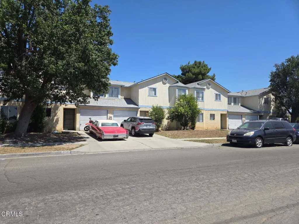 4140 N Clark Street, Fresno, CA — listing photo 1
