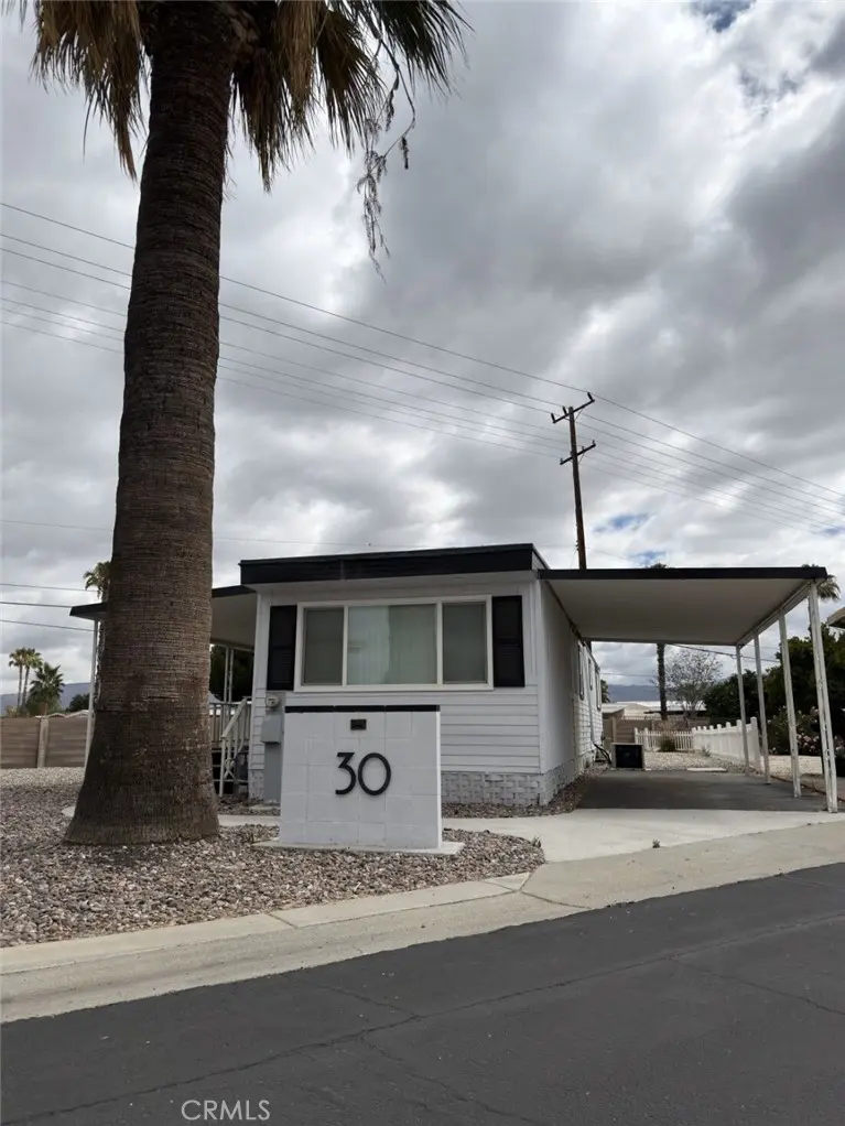 Manufactured In Park for sale at 260 N. Lyon Ave. Space 30, Hemet, CA featuring 1 bed and 1 bath