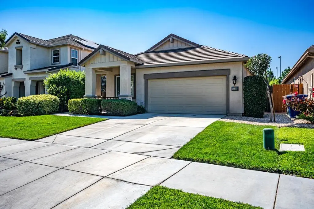 1149 Bellflower Way, Los Banos, CA — listing photo 1