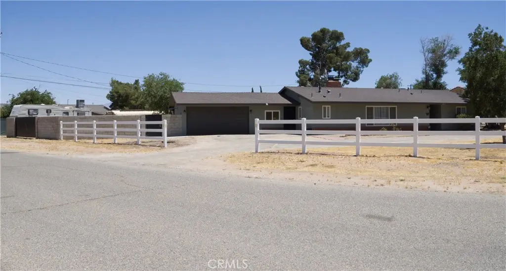 13033 Chief Joseph, Apple Valley, CA — listing photo 1
