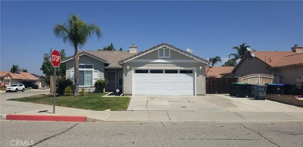 Residential Lease for rent at 3080 Hampton Avenue, Hemet, Riverside County, CA featuring 4 beds and 2 baths