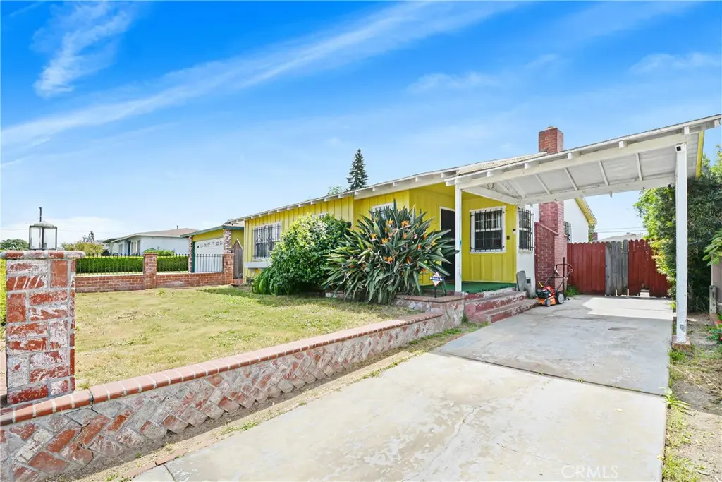 Single Family Residence for sale at 1122 W 124th Street, Los Angeles, CA featuring 2 beds and 1 bath