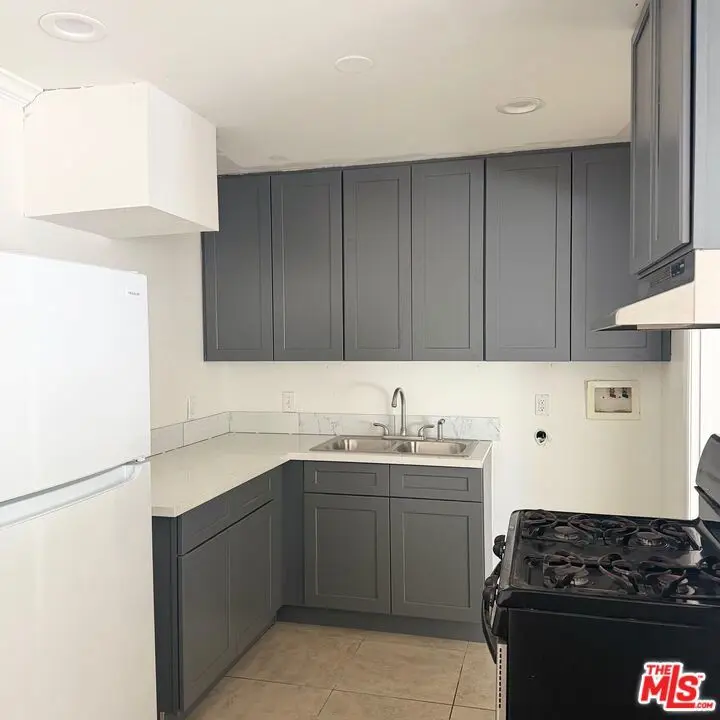 Residential Lease for rent at 38232 Delacour Drive, Palmdale, Los Angeles County, CA featuring 3 beds and 2 baths