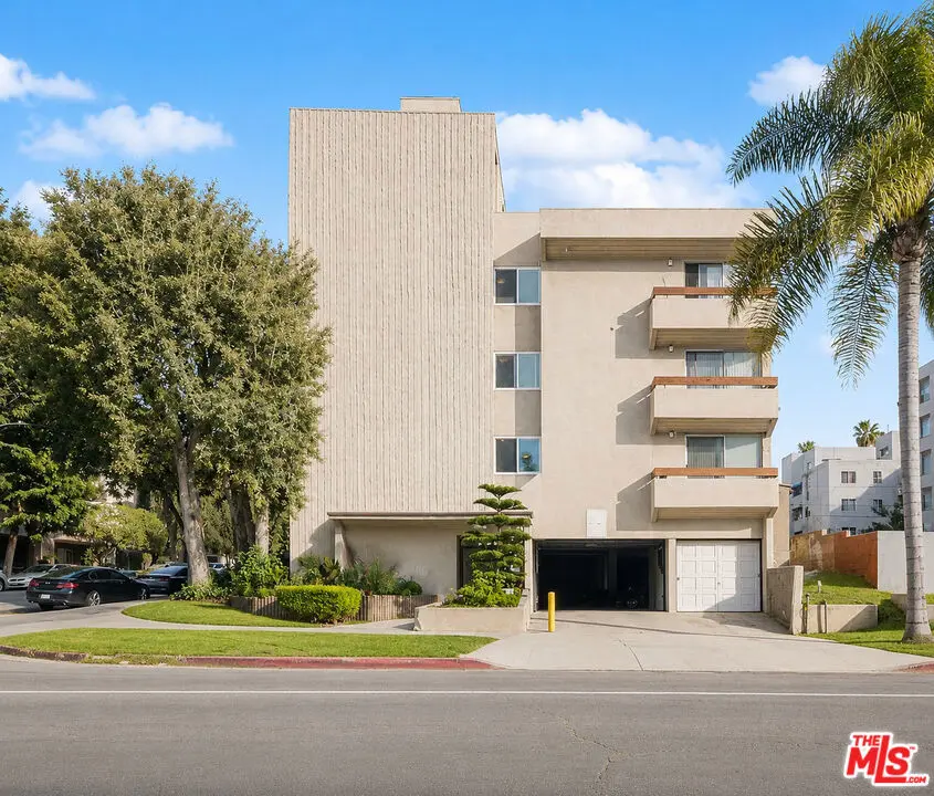 Residential Lease for rent at 500 S Hobart Boulevard 200, Los Angeles, Los Angeles County, CA and 1 bath
