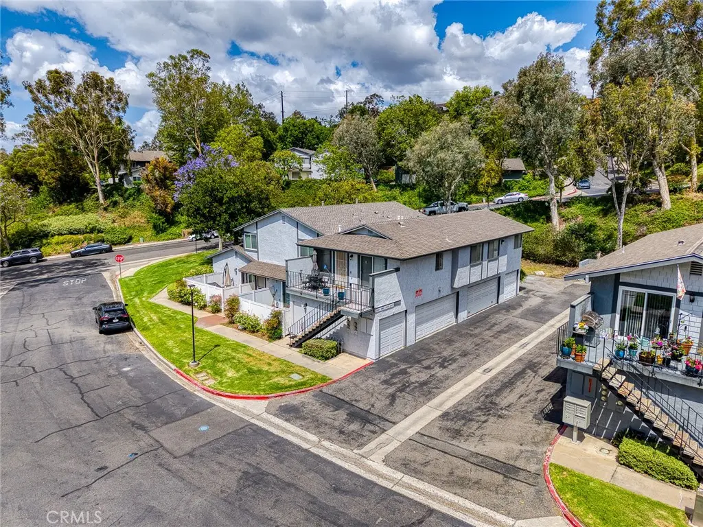 Condominium for sale at 20003 Clear River, Yorba Linda, CA featuring 3 beds and 3 baths