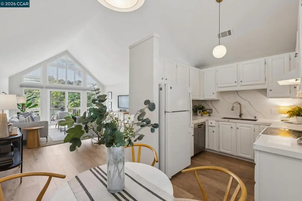 Condominium for sale at 122 Ascot Ct B, Moraga, CA featuring 1 bed and 1 bath