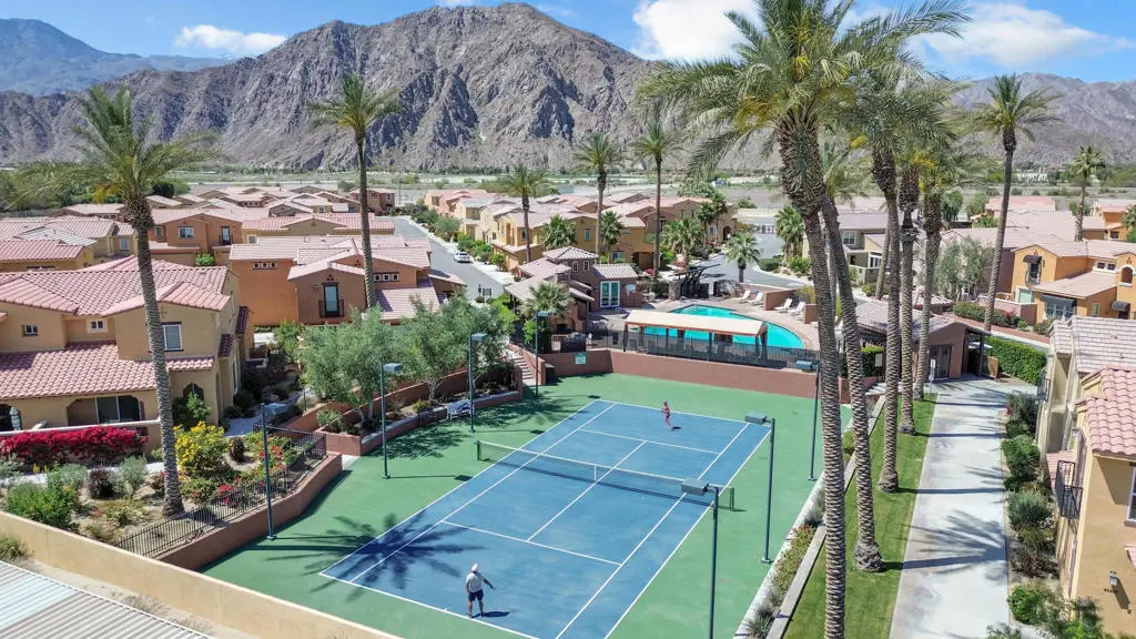 Residential Lease for rent at 52233 Rosewood Lane, La Quinta, Riverside County, CA featuring 3 beds and 3 baths
