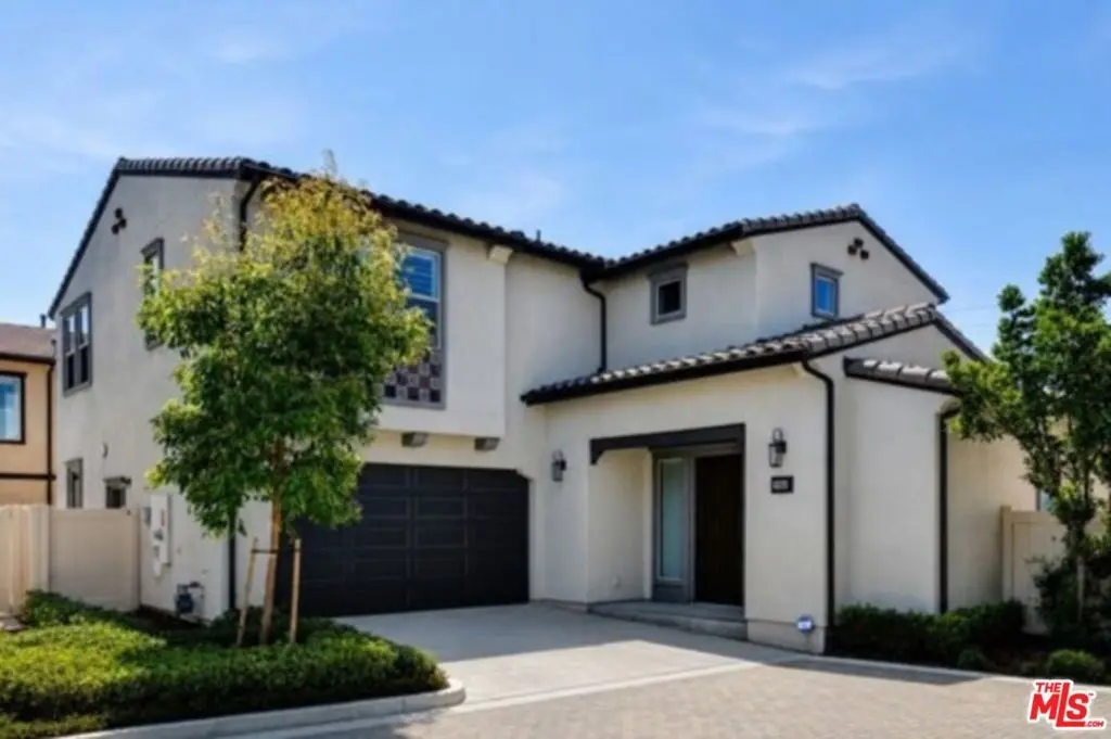 Residential Lease for rent at 7365 Autumn Court, Whittier, Los Angeles County, CA featuring 4 beds and 4 baths