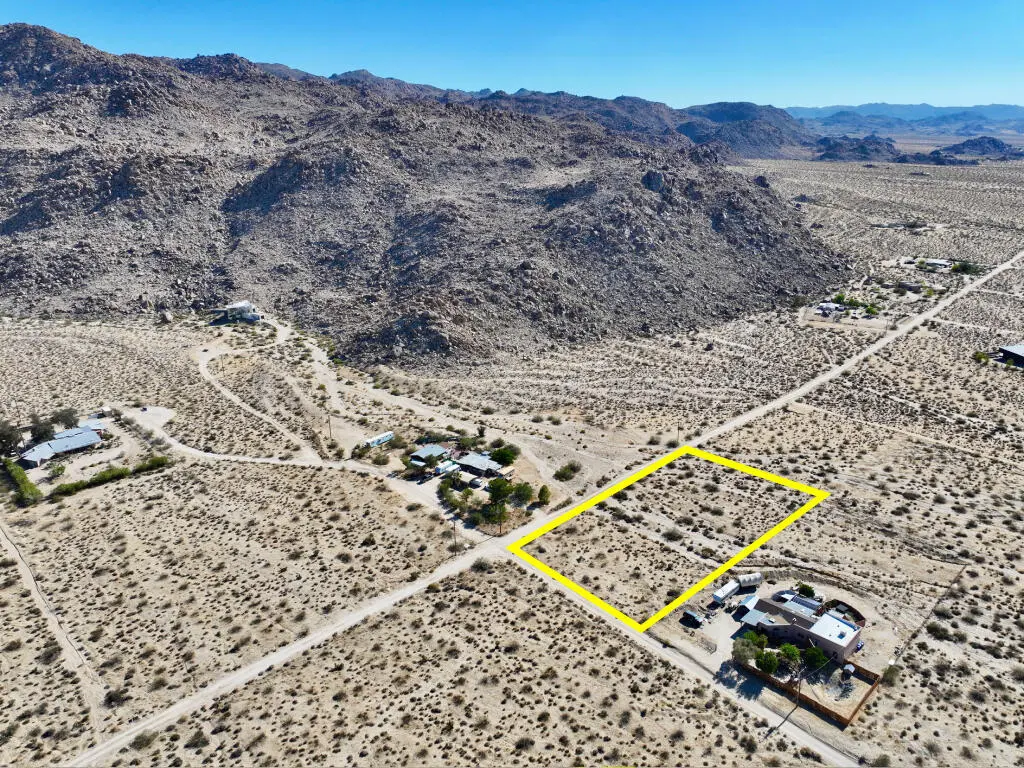 227 Sullivan Road, 29 Palms, CA — listing photo 1