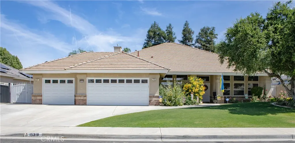 15318 Albert Way, Bakersfield, CA — listing photo 1