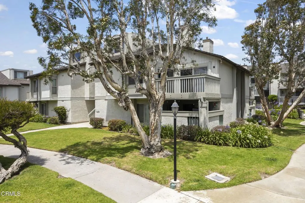 Condominium for sale at 3027 Harbor Boulevard, Oxnard, CA featuring 2 beds and 2 baths