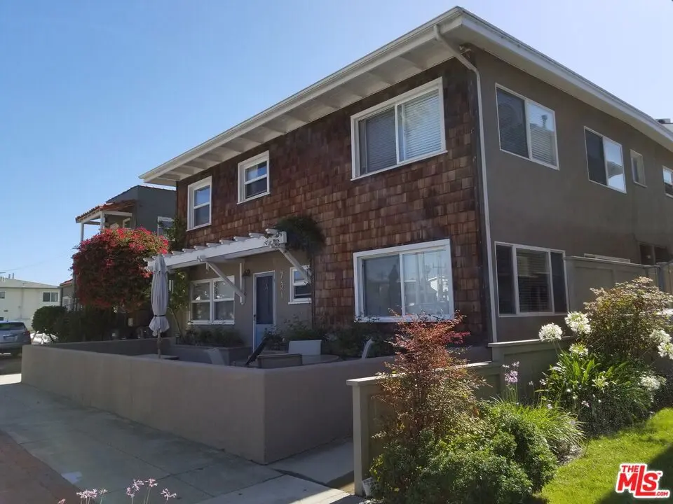 Residential Lease for rent at 731 S Catalina Avenue C, Redondo Beach, Los Angeles County, CA featuring 1 bed and 1 bath