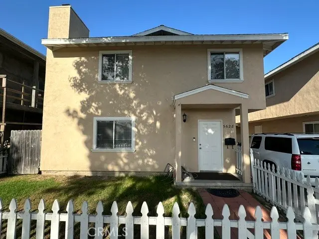 Residential Lease for rent at 5628 Lime Ave, Long Beach, Los Angeles County, CA featuring 4 beds and 2 baths