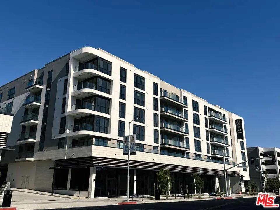 Condominium for rent at 5420 W Sunset Boulevard 4252, Los Angeles, CA featuring 2 beds and 2 baths
