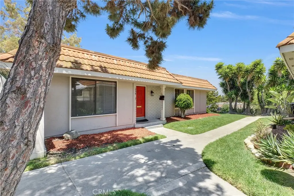 Single Family Residence for sale at 23442 Via San Pablo, Aliso Viejo, CA featuring 3 beds and 2 baths