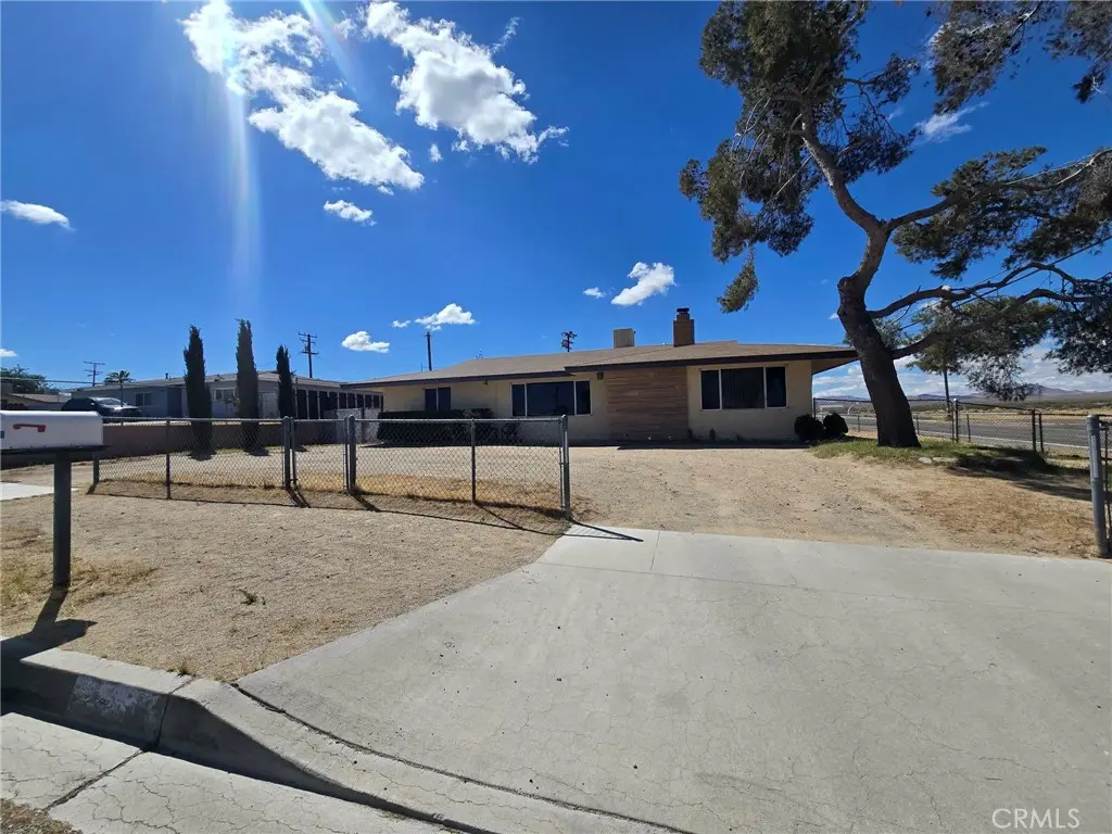25391 Bejoal, Barstow, CA — listing photo 1