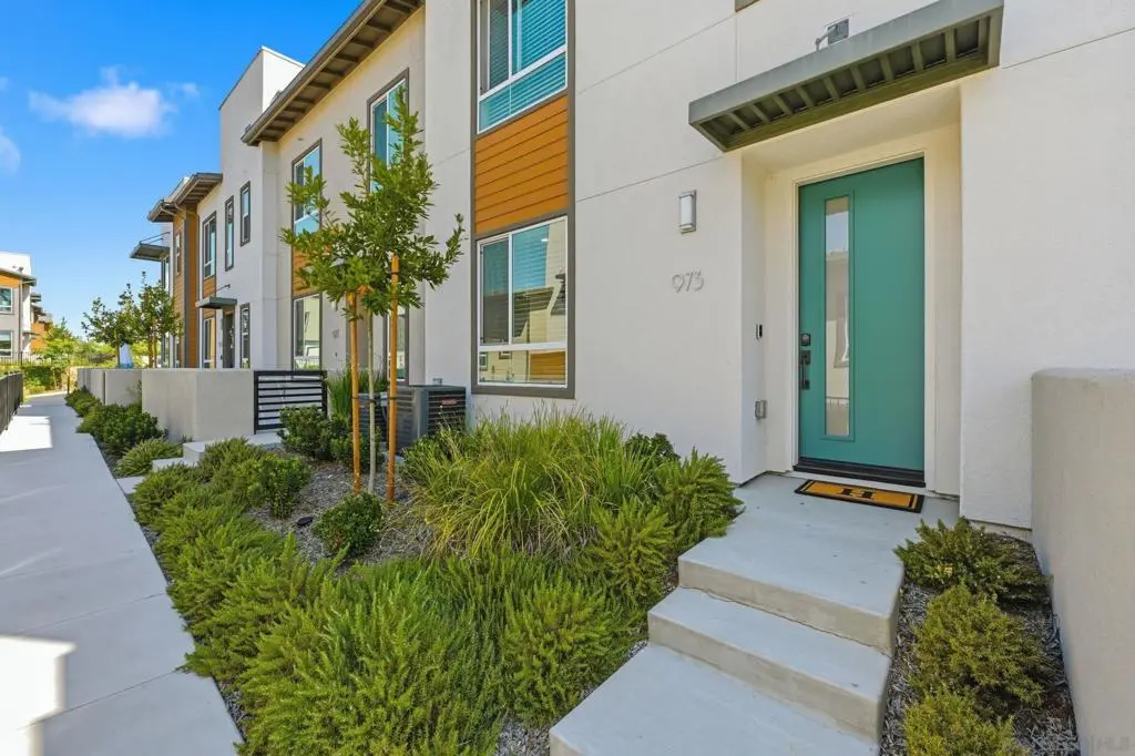 973 Bradley Way, Vista, CA — listing photo 1