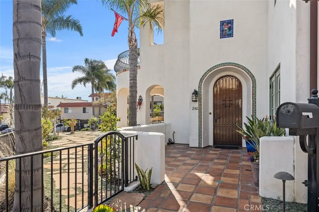 Single Family Residence for rent at 240 Avenida Rosa B, San Clemente, CA featuring 1 bed and 1 bath