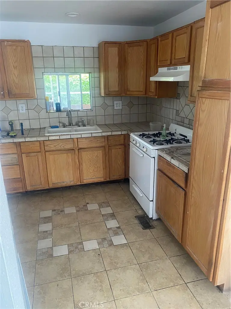2250 W MILL Street, Colton, CA — listing photo 1