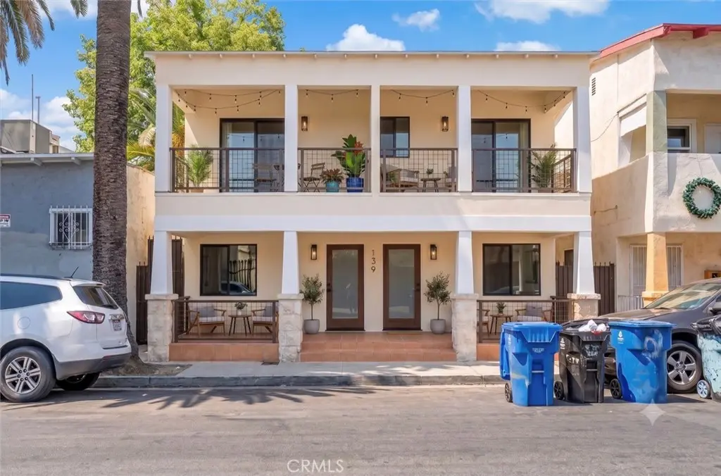 Triplex for sale at 139 E 41st Pl, Los Angeles, CA