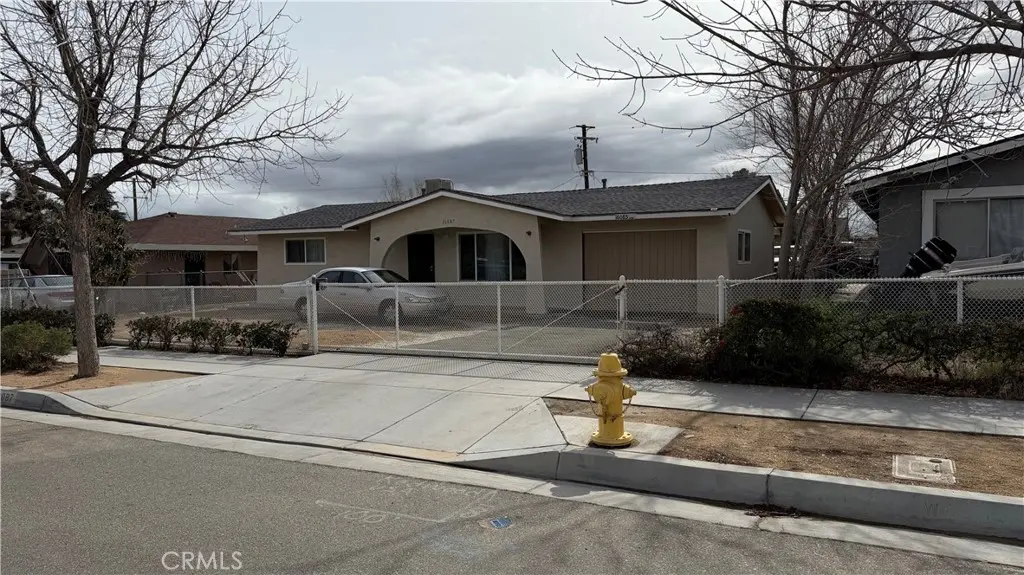 16087 Spruce, Hesperia, CA — listing photo 1