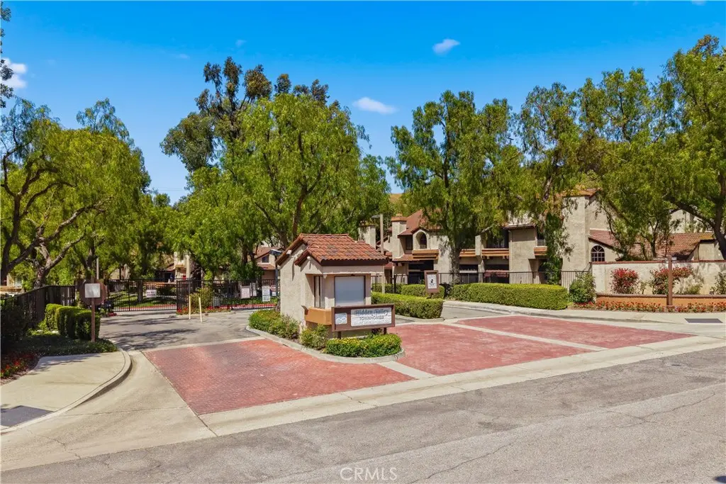 19 Wildflower Place, Phillips Ranch, CA — listing photo 1