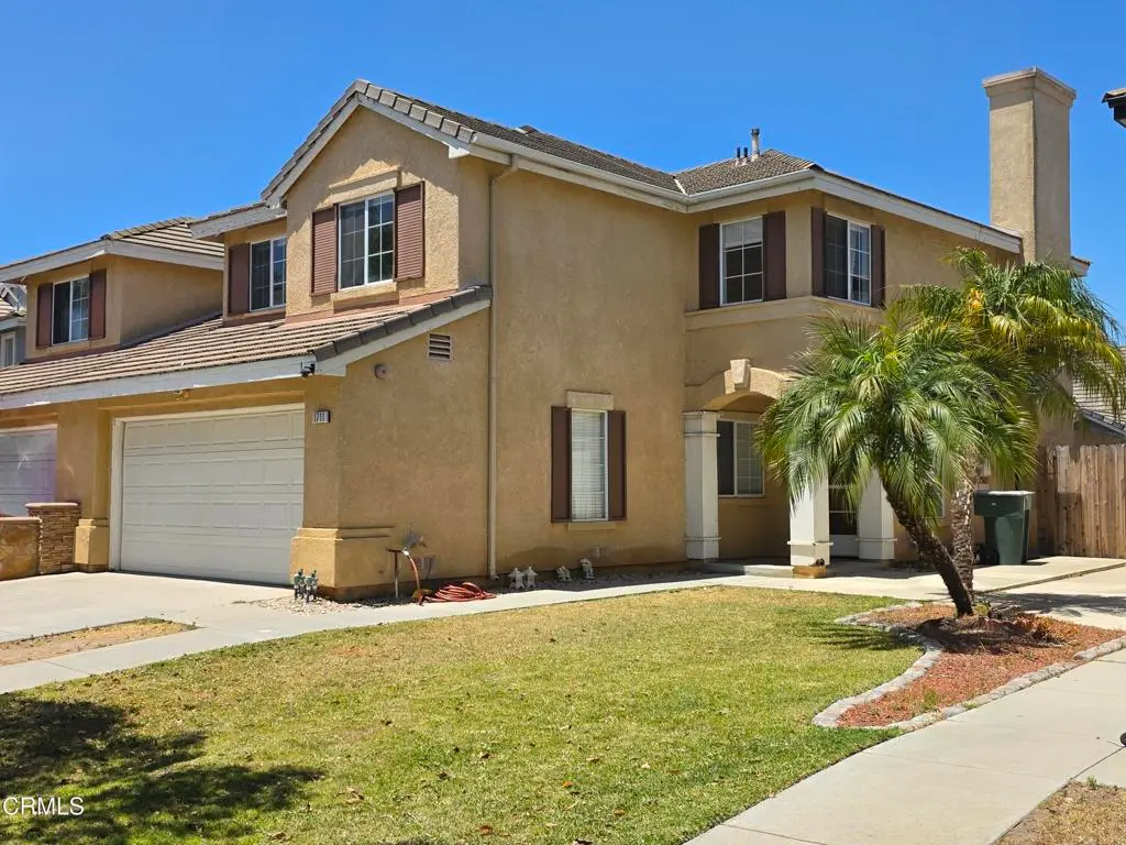 Single Family Residence for sale at 1711 Florentina Drive, Oxnard, CA featuring 4 beds and 3 baths