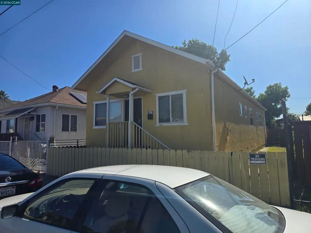 Single Family Residence for rent at 448 2Nd St, Richmond, CA featuring 4 beds and 3 baths