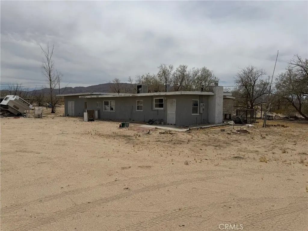 6316 Isleta Road, 29 Palms, CA — listing photo 1