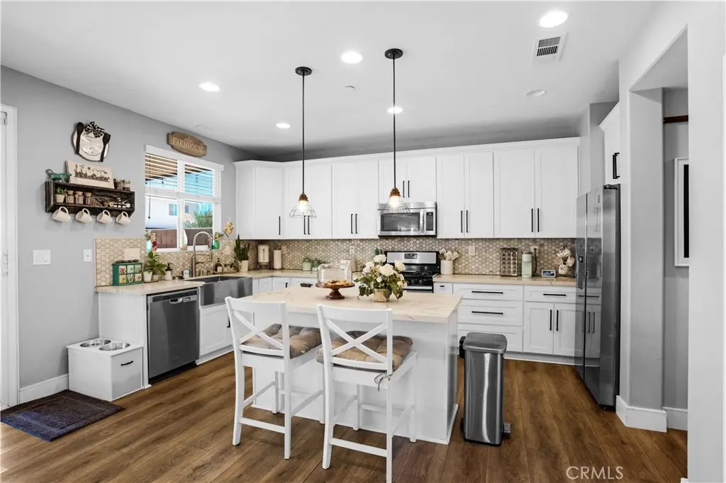 34900 Old Vine Court, Winchester, CA — listing photo 1