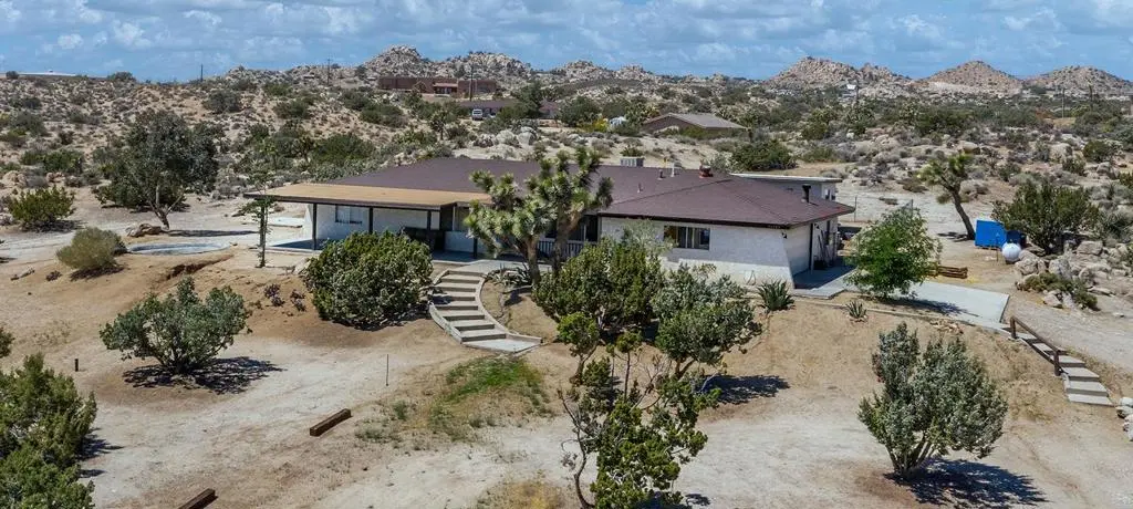 56949 Spencer Road, Yucca Valley, CA — listing photo 1