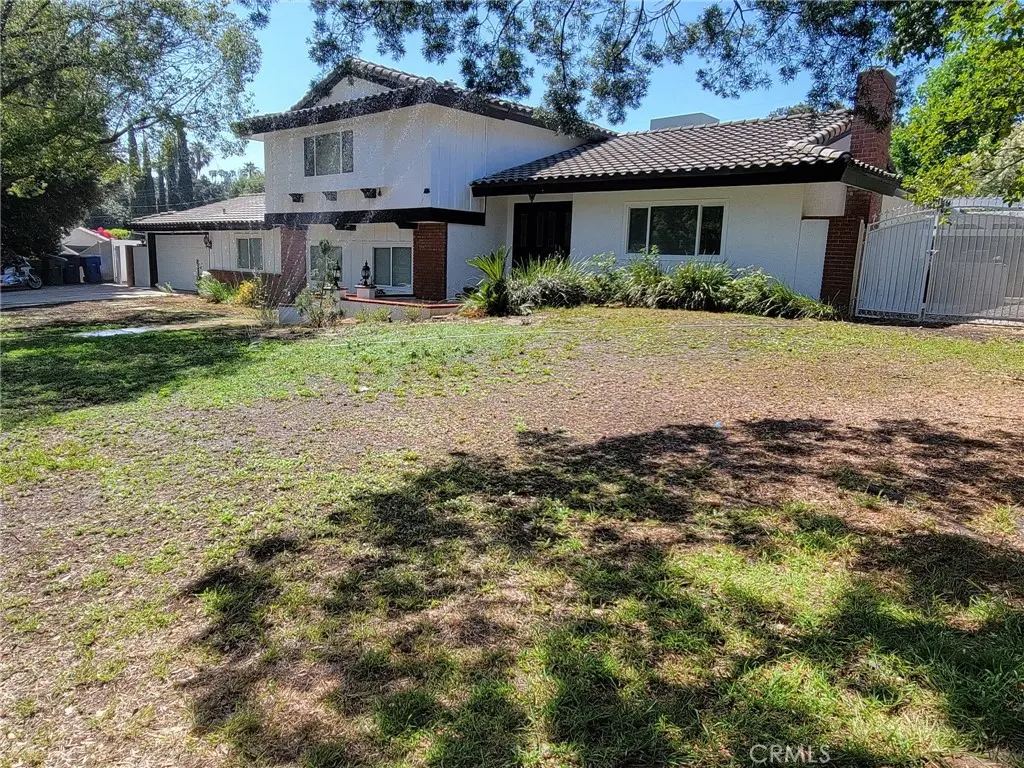 Single Family Residence for sale at 2350 Shadow Hill Drive, Riverside, CA featuring 5 beds and 4 baths