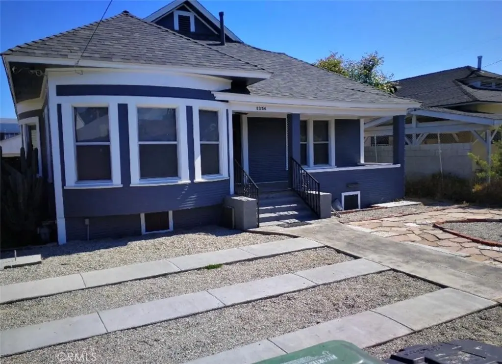 Residential Lease for rent at 1356 W 30th Street, Los Angeles, Los Angeles County, CA featuring 6 beds and 6 baths