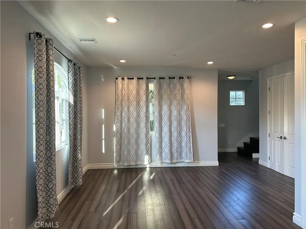 Residential Lease for rent at 683 N 1st Avenue D, Arcadia, Los Angeles County, CA featuring 2 beds and 3 baths