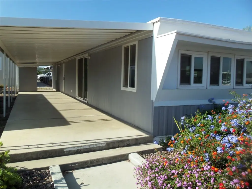 Manufactured In Park for sale at 1600 S San Jacinto Avenue 82, San Jacinto, CA featuring 1 bed and 1 bath