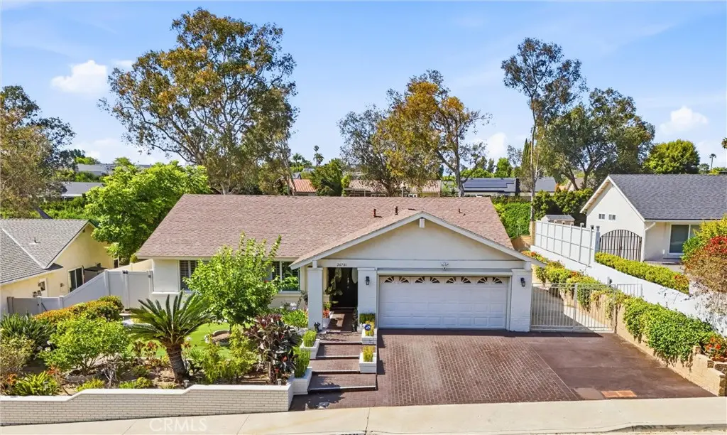 26781 Via Zaragosa, Mission Viejo, CA — listing photo 1