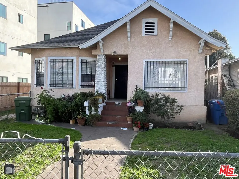 Single Family Residence for sale at 1258 W 36th Street, Los Angeles, CA featuring 3 beds and 1 bath