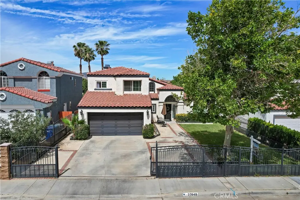 37649 Citrus, Palmdale, CA — listing photo 1