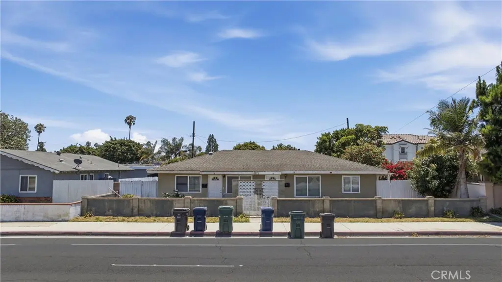 8122 Slater, Huntington Beach, CA — listing photo 1