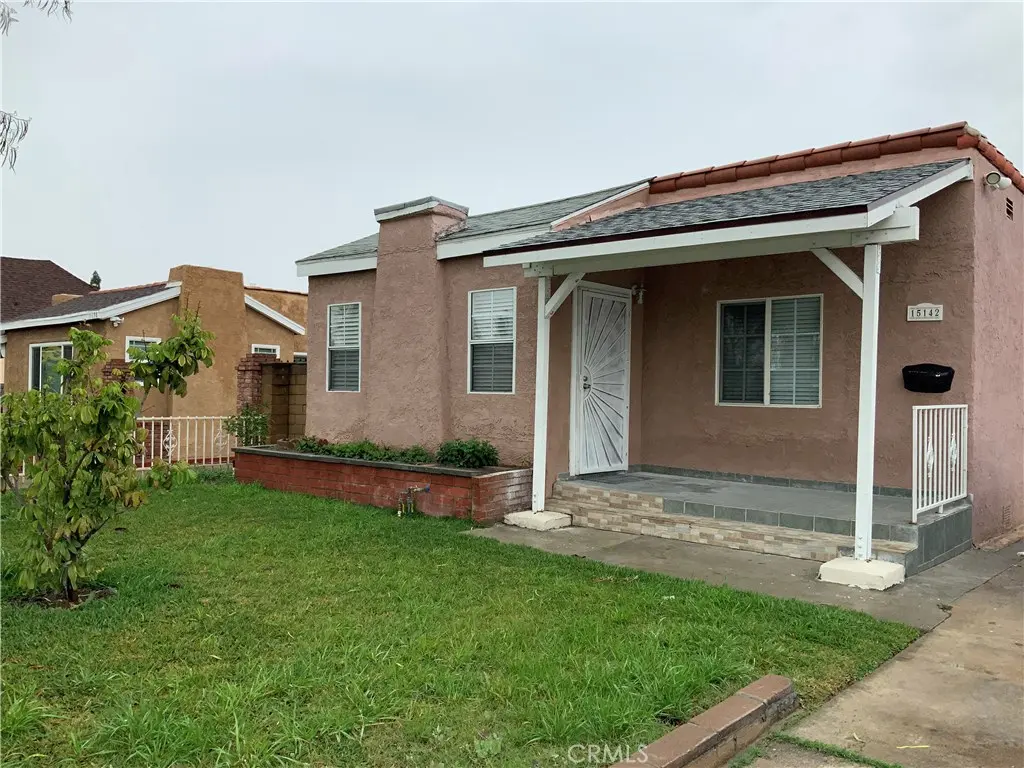 Residential Lease for rent at 15142 Georgia Avenue, Paramount, Los Angeles County, CA featuring 3 beds and 2 baths